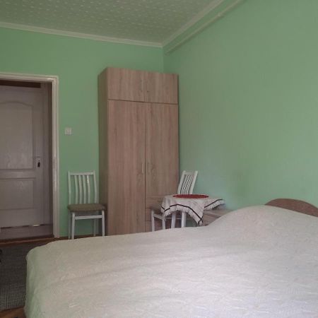 Balaton-Lak Apartmanhaz Сиофок Екстериор снимка
