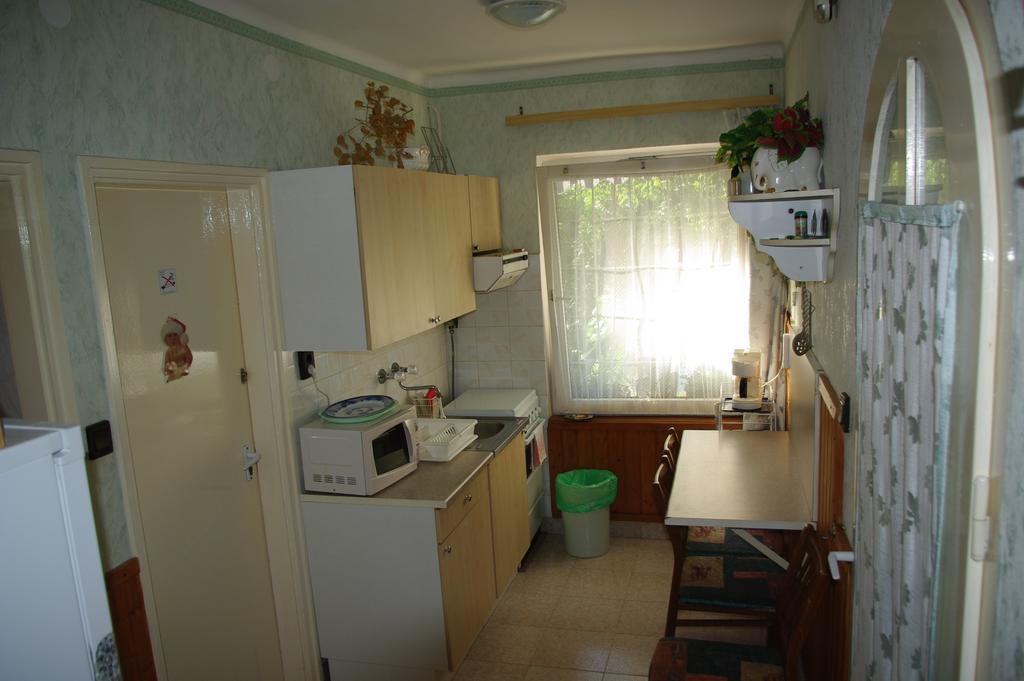 Balaton-Lak Apartmanhaz Сиофок Екстериор снимка
